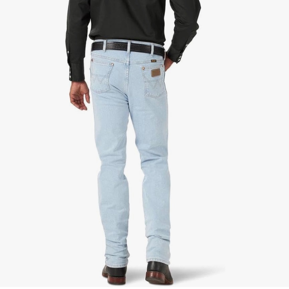 Wrangler Men's Cowboy Cut Original Fit Active Flex Light Blue